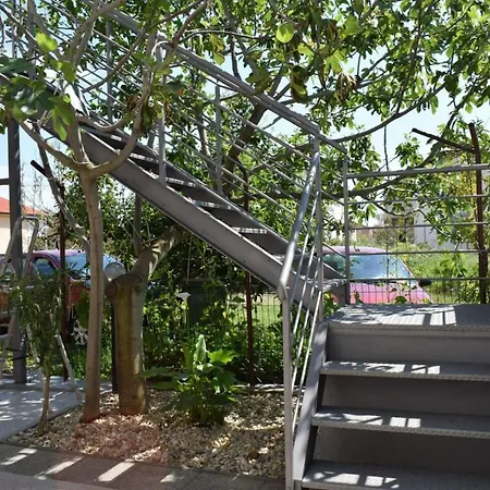 Veronika Appartement *