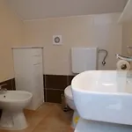 Veronika Apartment Nin